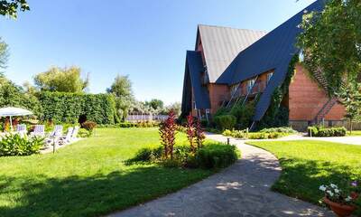 Гостиничный комплекс River House Hotel