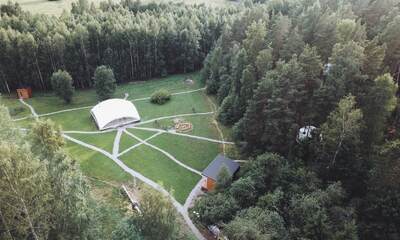 Кемпинг Hills and Huts 