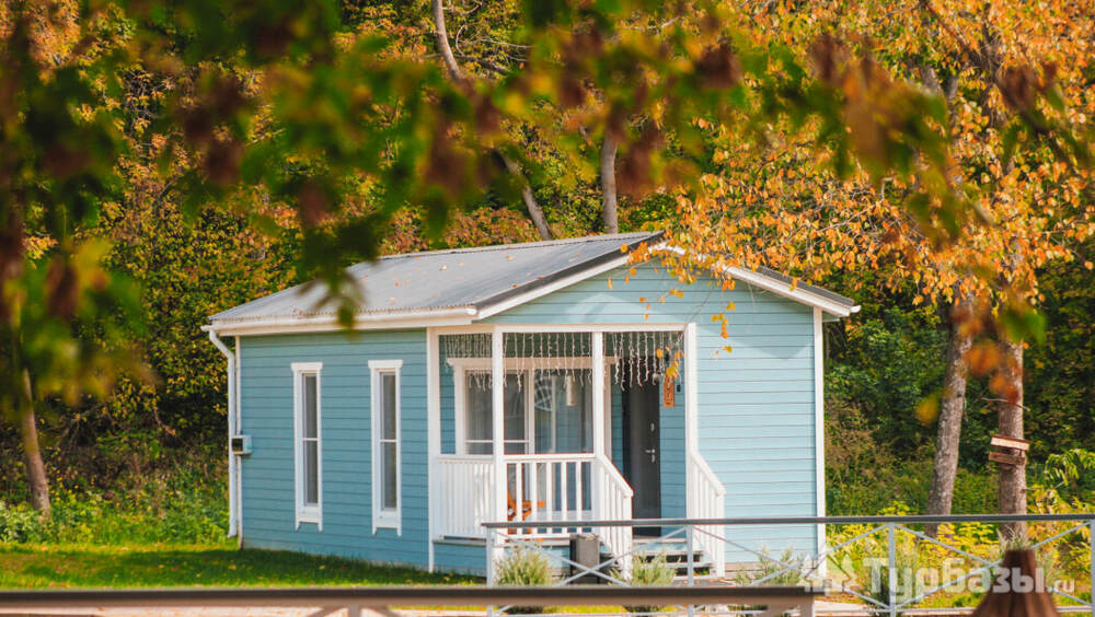 Дом с одной спальней, гостиной и небольшой террасой