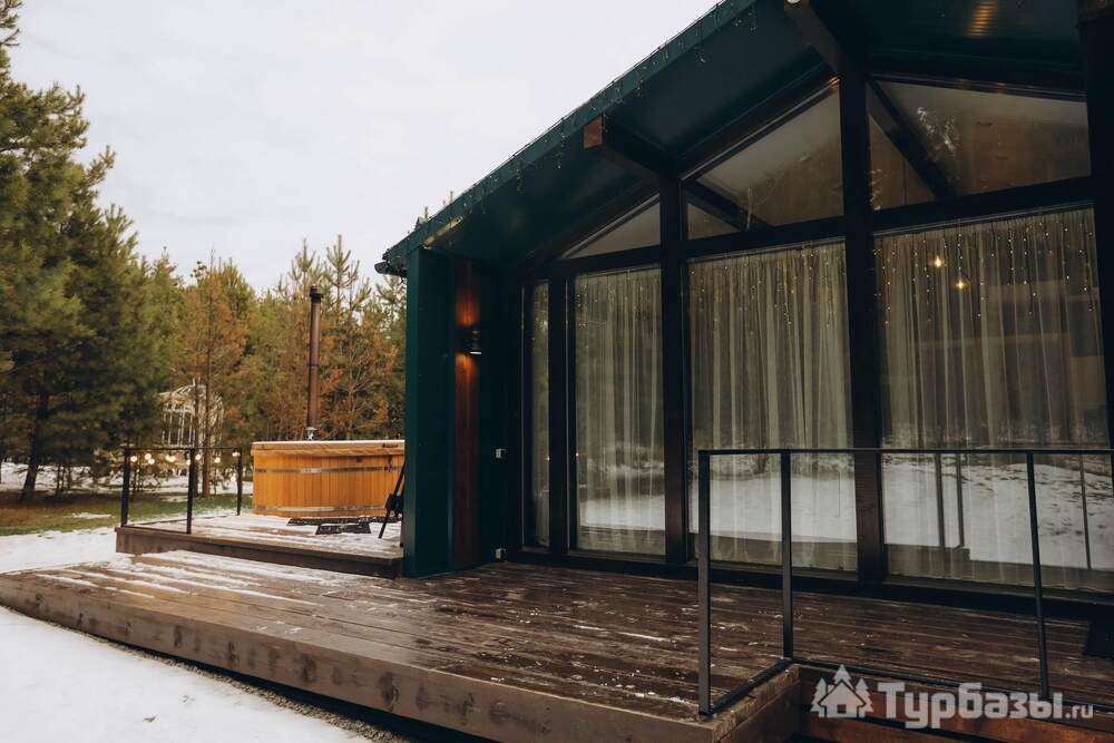 Домик «Лесной барн»