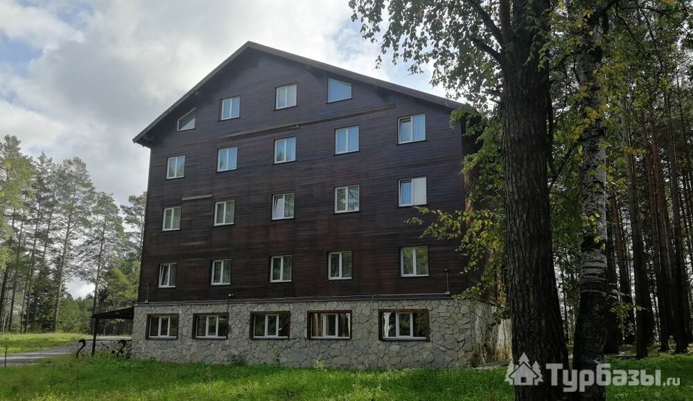 Георгиевский. Стандарт Плюс (2 односпальные кровати + балкон)