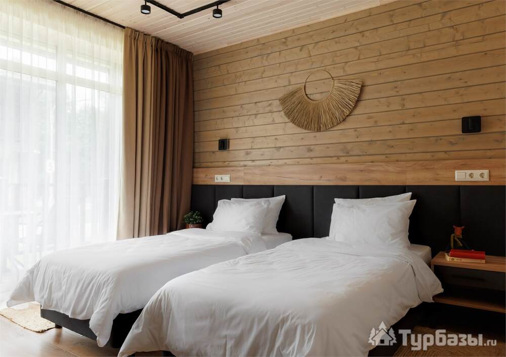 Двухкомнатный номер Коннект с балконом