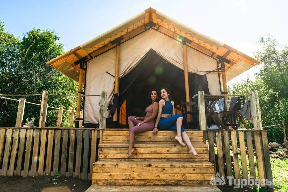 "Сафари Лодж"