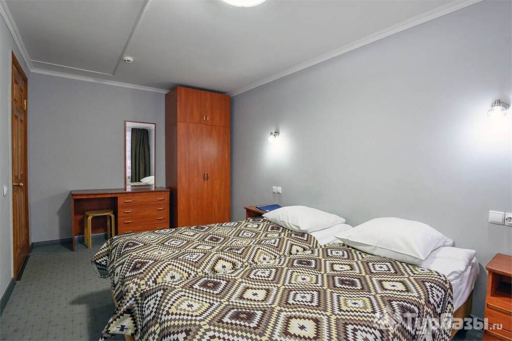 Двухкомнатный трехместный номер 1 категории в 5 корпусе